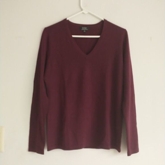 Lord & Taylor Extra Fine 100%Merino Wool Sweater Womens M Burgundy Purple Luxury - Picture 2 of 8